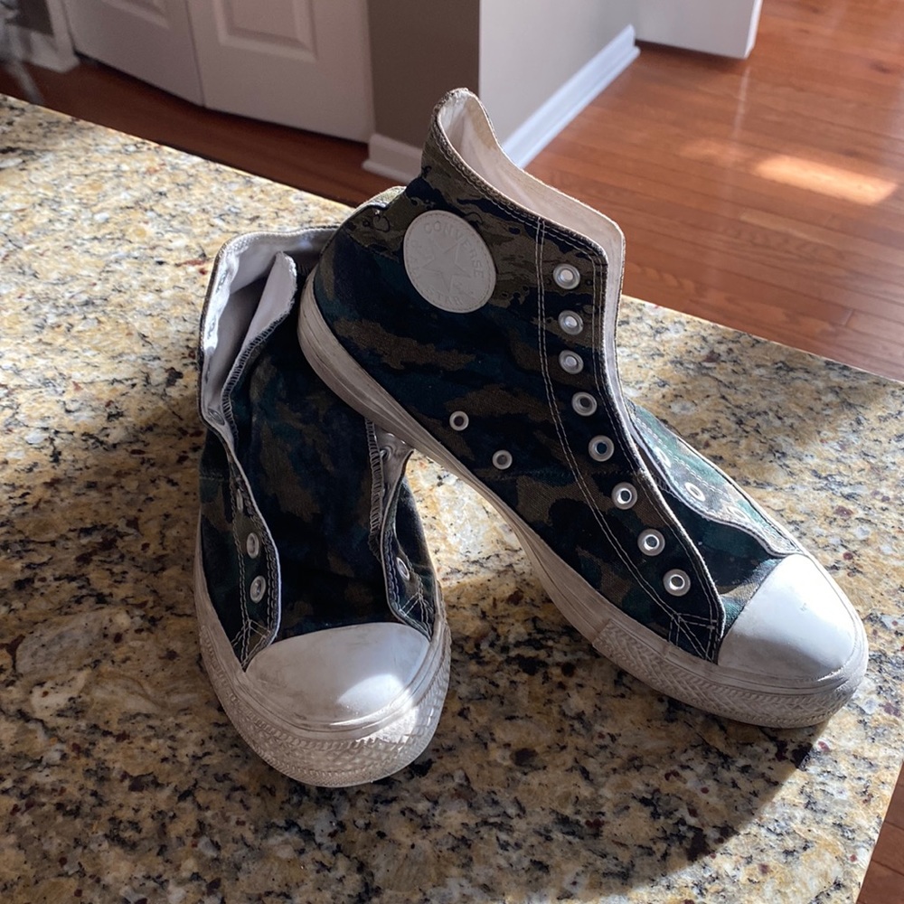 Converse Chuck Taylor’s Camo with All White Rubber. Size 10.5